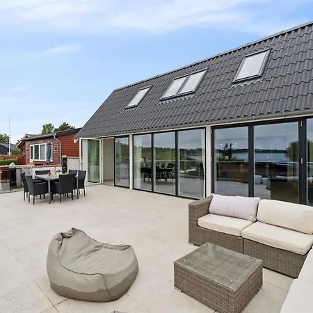Rusalina - 20m From The Sea By Interhome *
